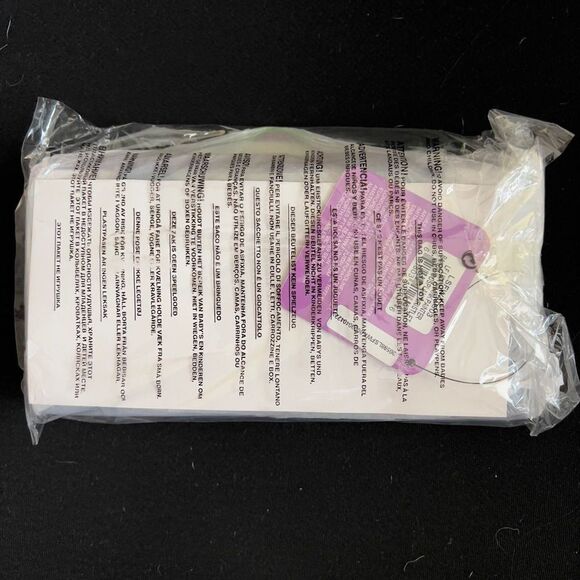 Loungefly Exclusive - Lisa Frank Panda Painter Cosplay Wallet - Picture 6 of 6